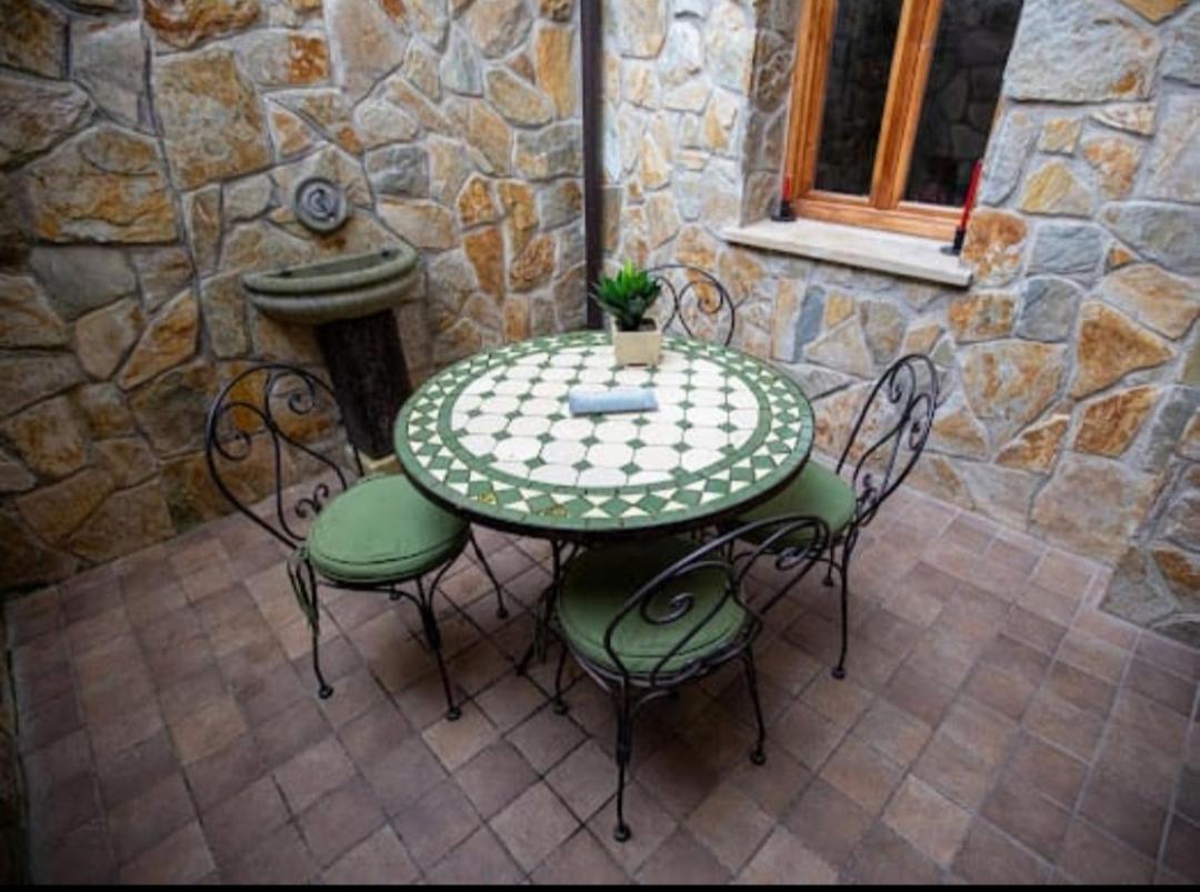 Hotel Rural En Las Cascadas De Tobera Buitenkant foto