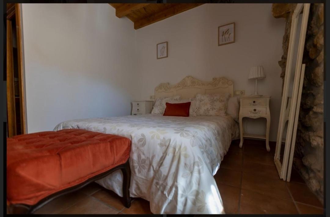 Hotel Rural En Las Cascadas De Tobera Buitenkant foto
